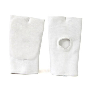 Mitaines de karaté légères pour l'entraînement, pour une précision des coups et une pratique des arts martiaux - Matériel en coton - Product Image 1
