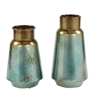 Juego de Jarrones Decorativos de Metal Martillado Moderno, Perfecto para Decoración de Interiores del Hogar, Mesas de Comedor y Exhibición en Consolas, de la India - Product Image 2