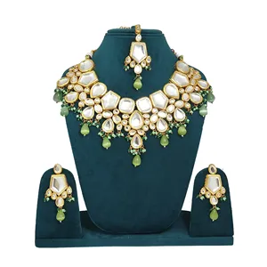 Ensemble de bijoux de mariage en acier inoxydable plaqué or 18 carats, couleur vert menthe, avec boucles d'oreilles Tikka, idéal comme cadeau de mariage, bijoux fins - Product Image 1