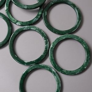 Sac à main épais en résine personnalisable pour femme avec chaînes en résine multicolores, accessoire de taille spéciale par Artizon Studio - Product Image 4