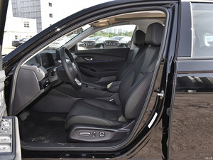Honda Accord 2023 Berline 1.5T CVT Essence en parfait état, véhicule familial de taille moyenne, pour l'exportation mondiale - Product Image 6