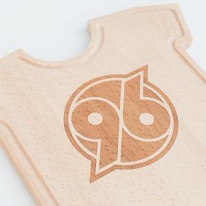 Tagliere a forma di T-shirt | Prodotto e personalizzato in Polonia - Product Image 2
