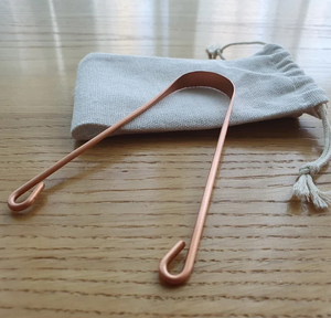 Nettoyant de langue en cuivre pur pour une routine de nettoyage de la langue efficace, soutenant une pratique de soins bucco-dentaires saine - Product Image 3