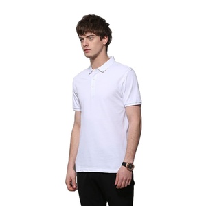 Polo en coton et polyester uni de 200 grammes, à manches courtes, personnalisable avec broderie ou impression, pour hommes et femmes, idéal pour le golf - Product Image 1