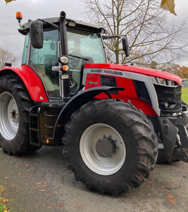 Tracteurs Massey Ferguson d'occasion fiables en stock à vendre avec livraison immédiate et meilleur soutien des concessionnaires - Product Image 5