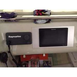 เรือยอชท์ Sealine F44 Flybridge สร้างปี 1999 ที่อิตาลี พร้อมเครื่องยนต์ 2 ตัว กำลัง 370 แรงม้า ความยาว 13.40 เมตร - Product Image 3