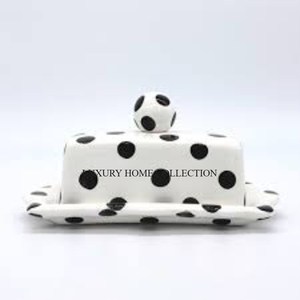 Mantequilla de metal con grabado floral elegante con un toque vintage, la pieza de acento perfecta para Cocinas Clásicas y modernas. - Product Image 6