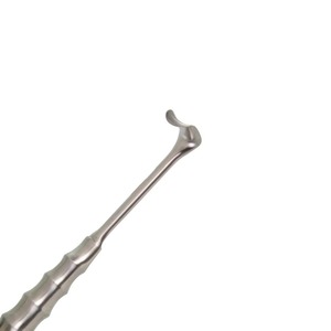 Retractor Richardson, Instrumento Quirúrgico Manual de Acero Inoxidable Reutilizable para Retracción de Tejidos Profundos en Cirugía Abdominal General - Product Image 6