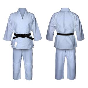 Último diseño Hombres Uniforme de Karate de alta calidad transpirable cómodo Venta caliente tendencia superior Uniforme de Karate con tarifa razonable - Product Image 1