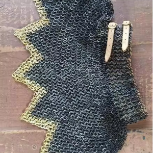 Authentique Médiéval Chevalier Bishop's Chainmail Gorget Authentique En Acier Doux Chainmail Collier Armure Imprimé Modèle Métal Artisanat - Product Image 1