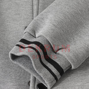 เสื้อแจ็คเก็ต Letterman คุณภาพสูงสำหรับผู้ชาย ดีไซน์หน้าตัวเสื้อโดดเด่น คอตั้ง ระบายอากาศได้ดี เป็นมิตรกับสิ่งแวดล้อม เหมาะสำหรับฤดูหนาว สามารถปรับแต่งได้ - Product Image 5