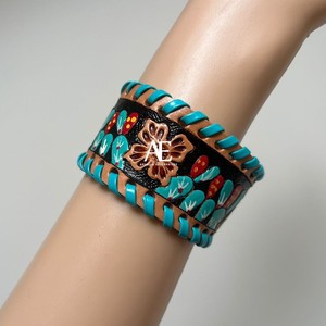 Nueva llegada Venta caliente occidental elegante hecho a mano pintado cuero mecanizado mano brazalete pulseras Unisex uso diario accesorio de moda - Product Image 1