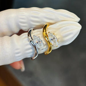 Bague de fiançailles en argent sterling S925 1 carat, taille marquise, sertie à griffes, forme navette tendance, bande incurvée pour femmes - Product Image 2