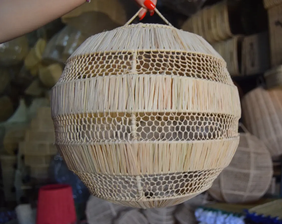 สีดำสีกากี