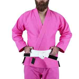 Uniforme completo de Taekwondo que ofrece tela flexible, textura suave y durabilidad para práctica y competición. - Product Image 5