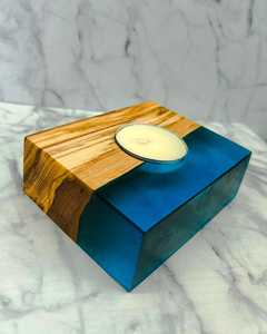 Porte-bougie en résine et bois fait main de qualité supérieure, base en bois naturel, forme personnalisée, décoration d'intérieur pour la Saint-Valentin - Product Image 1