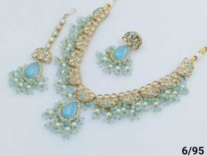 Nuevo diseño elegante chapado en oro tradicional Motipearl & Kundan tachonado gargantilla collar pendiente Mangtika conjunto y conjunto de joyas mujeres - Product Image 2