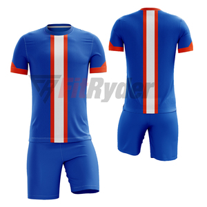 Uniformes de Fútbol para Hombre al por Mayor, 100% Poliéster, de Alta Calidad, Corte Ajustado, Logotipo Personalizado, Transpirables, Opciones OEM, Manga Corta, Verano - Product Image 3