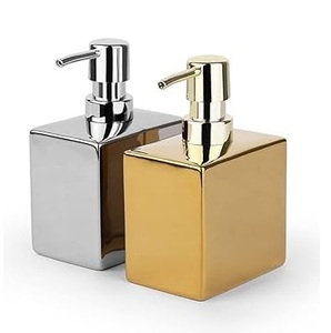 Proveedor de dispensador de jabón de metal Diseño elegante Hecho a mano Nuevo jabonera Forma cuadrada Contenedor de jabón de lujo con chapado en oro - Product Image 4