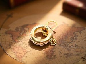 Urna Funeraria Grande con Diseño de Águila y Bandera de EE. UU., de Metal Pulido Blanco de 10 Pulgadas, para Cenizas de Seres Queridos - Product Image 5