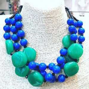 Collar de Cuentas Redondas de Resina Pintadas a Mano RI309 de Rani Industries - Decoración de Moda para Bodas y Fiestas - Product Image 3