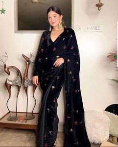 Jyothika Saree à la mode indienne du nord du sud bicolore avec chemisier en tissu Zardosi doux et sexy pour les mariages - Product Image 2