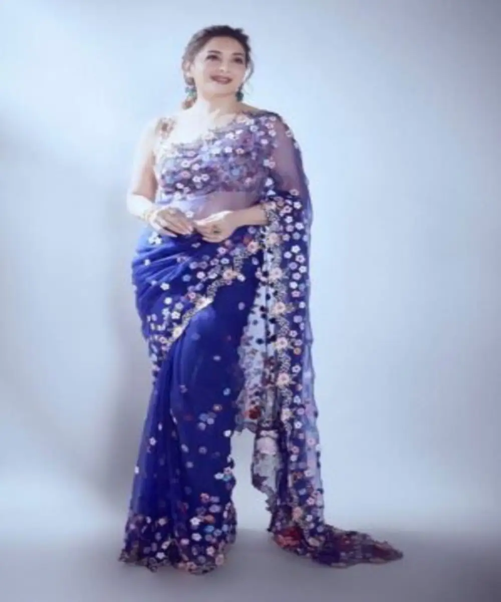 Faites tourner les têtes avec des saris en coton de créateur alliant confort et style sans effort pour l'occasion multi-saree wok avec chemisier