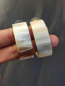Boucles d'oreilles pendantes en corne de buffle écologiques de qualité supérieure, bijoux élégants faits à la main, modernes pour femmes, idée de cadeau de mariage unique - Product Image 4