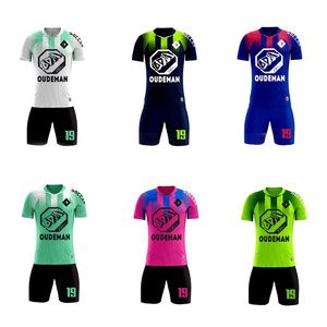 Uniforme de Fútbol Personalizado de Alta Calidad para Hombre 2026, Ropa Deportiva Transpirable de Secado Rápido, Camiseta de Fútbol con Estampado Personalizado al por Mayor - Product Image 6