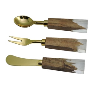 Cubiertos de resina de último diseño, mango de madera y acero inoxidable con utensilios de cocina chapados en oro de alta calidad - Product Image 1