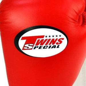 Guantes de boxeo gemelos con cordones Pro Fight Sparring Training Profesional Cómodo Mejor calidad Diseño impreso personalizado 2017 - Product Image 3