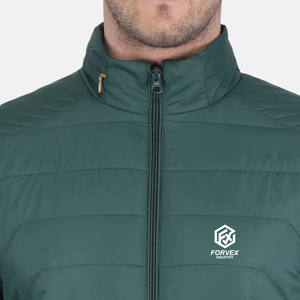 Veste d'hiver matelassée classique en toile légère et chaude avec rembourrage doux, style moderne, logo matelassé sur le devant - Product Image 6