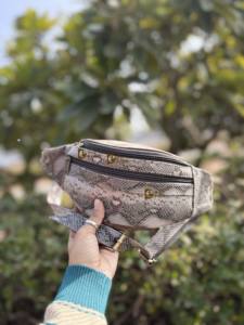 Cinturón de Cuero Auténtico con Estampado de Serpiente, Diseño Occidental, con Bolsillo en la Cintura, Bolso de Viaje Moderno, Tipo Pitón, Fácil de Llevar, Cinturón para Dinero, Multiusos - Product Image 4