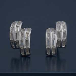 Pendientes Huggie de Plata 92.5, Estilo Geométrico Vintage con Corazón, Flecha, Diamante y Perla para Boda, Compromiso, Fiesta, Regalo-183178 - Product Image 1