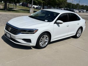 Seminuevo Clean 2021 Volks-wagen Passa-t 2,0 T S - Product Image 2