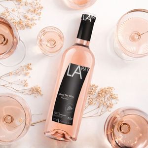 Laray - Vino Rosato Secco Garnacha Tempranillo 11% ABV Vino Rosato Spagnolo 750ml - Product Image 2
