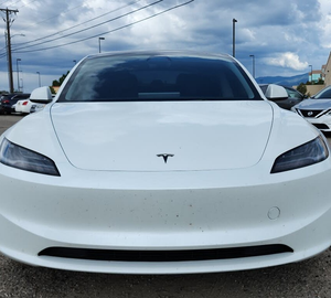 2023สีขาวสดใหม่ Tesla รุ่น3ประสิทธิภาพ AWD ด้วยล้ออัลลอยด์ระบบนำทางเบาะหนังเริ่มต้นระยะไกล Android อัตโนมัติ - Product Image 1