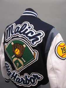 Chaqueta Universitaria Unisex de Primera Calidad con Parche Bordado, Mangas de Seda, Logotipo Frontal Personalizable para Juegos de Béisbol - Venta al por Mayor - Product Image 6