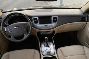 HYUNDAI GENESIS 4.6 SEDÁN 2011 USADO, VOLANTE A LA IZQUIERDA/DERECHA - Product Image 4