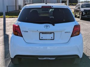 2016 Toyota Ya-RIS L hatchback 2dr พร้อมเกียร์อัตโนมัติที่นั่งหนังด้านหลังกล้อง R17แร็คหลังคาอัลลอย - Product Image 2