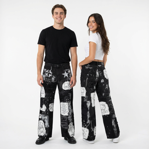 Jeans en denim patchwork sur mesure, effet usé, jambe large, streetwear, imprimé graphique de dessin animé, pantalon tendance, vente en gros, OEM prêt, approvisionnement en vrac - Product Image 2