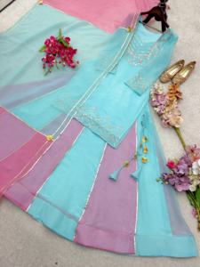 Lanzamiento del nuevo diseñador Party Wear Look Heavy Curancy Silk Top Lehenga & Dupatta Set - Product Image 6