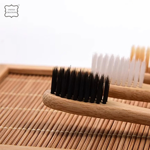 แปรงสีฟันสำหรับผู้ใหญ่แปรงสีฟันถ่านไม้ไผ่แบบนุ่มเป็นมิตรต่อสิ่งแวดล้อมสำหรับเด็กมีโลโก้สลักตามต้องการ - Product Image 4