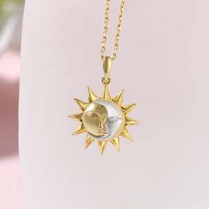 Collier tendance Jeulia en argent sterling soleil et lune bicolore, cadeau idéal - Product Image 5