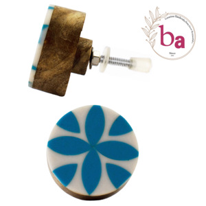 Perilla de cajón de gabinete de puerta de madera de resina Floral azul y tirador artesanías para cocina dormitorio tocador y uso al aire libre - Product Image 1