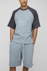 100% coton 2 pièces couleur bloc t-shirt et ensemble short pour hommes logo brodé personnalisé confortable vêtements de rue ensemble pour hommes - Product Image 3