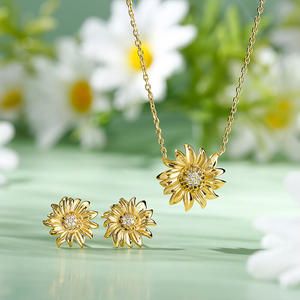 ชุดเครื่องประดับเงินแท้ชุบทองคำขาวลายดอกทานตะวัน Jeulia Sunshine สำหรับงานปาร์ตี้ - Product Image 6