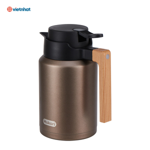 Bouteille isotherme en acier inoxydable Hokori 1500 ml avec poignée en bois et couvercle anti-fuite à bouton-poussoir - Product Image 1