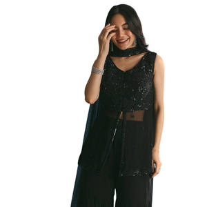 Conjunto de Salwar Kameez de Seda Georgette Negra con Peplum, Kurta y Sharara, con Bordado Intenso, Cuentas y Lentejuelas para Bodas, Fiestas y Recepciones Festivas - Product Image 3