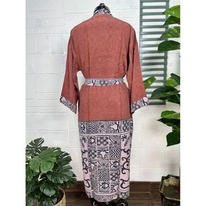 Kimono Vintage de Crepé de Seda, Ligero y Lujoso, Bata Suave y Cómoda, Regalo Perfecto para Mujer, para Usar por la Noche, Tejido para Primavera - Product Image 5